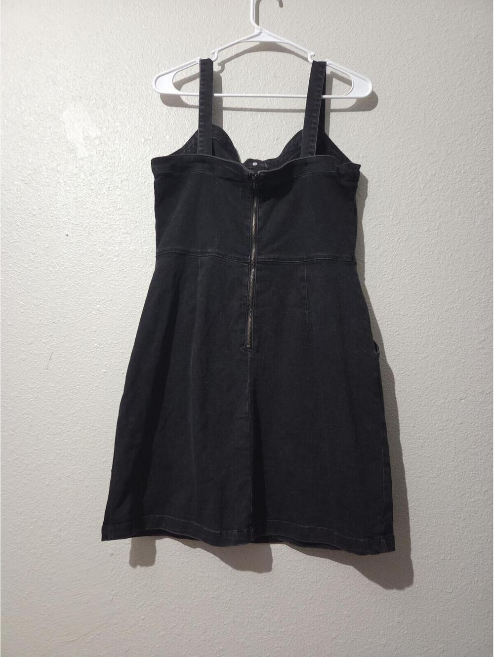 Hollister denim dress - Picture 6 of 7